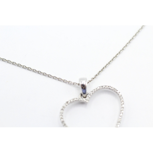 41 - 9ct white gold diamond love heart pendant necklace (2.2g)