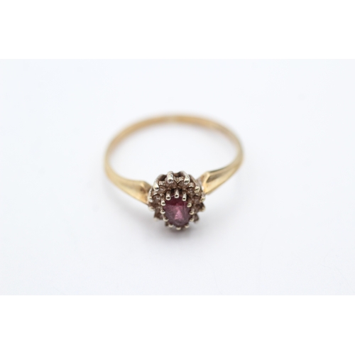 42 - 9ct gold vintage ruby & diamond cluster ring (1.8g) Size M