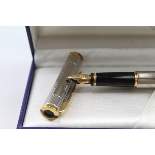 426 - Vintage Waterman Preface Silver Plated Fountain Pen w/ 18ct Gold Nib WRITING