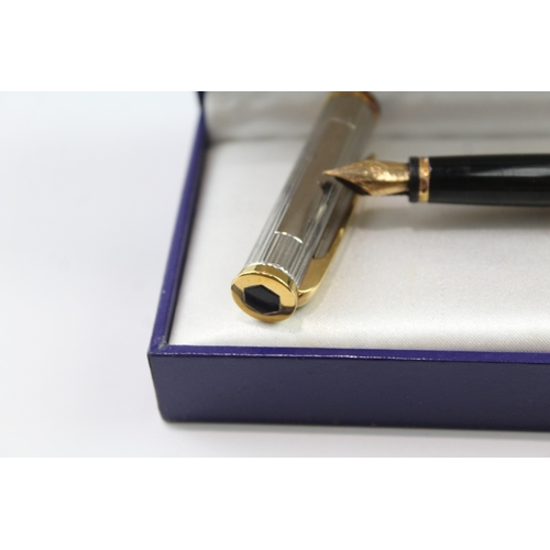 426 - Vintage Waterman Preface Silver Plated Fountain Pen w/ 18ct Gold Nib WRITING