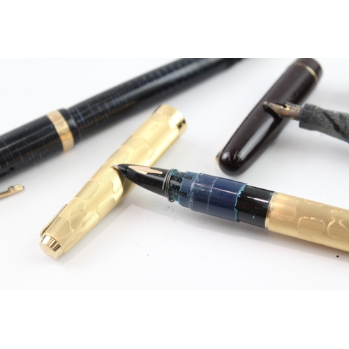 433 - 4 x Assorted Vintage Fountain Pens w/ 14ct Gold Nibs Inc Parker, Vaccumatic Etc