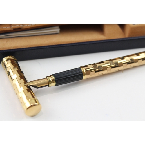 447 - Vintage Waterman Le Lady Gold Plated Ladies Fountain Pen w/ 18ct Nib WRITING