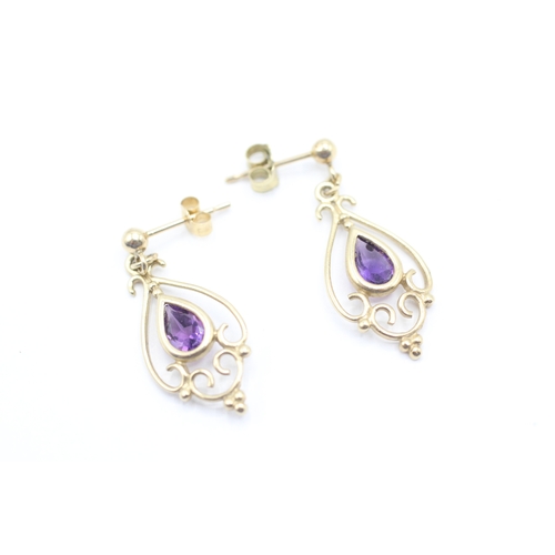 46 - 2x 9ct gold amethyst vintage style drop earrings & necklace set (2.6g)