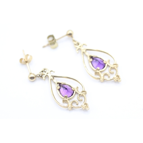 46 - 2x 9ct gold amethyst vintage style drop earrings & necklace set (2.6g)