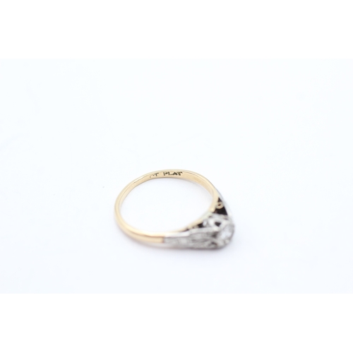 49 - 18ct gold & platinum diamond solitaire ring (1.7g) Size I