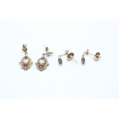 52 - 2x 9ct gold garnet, opal & sapphire drop earrings (2.4g)