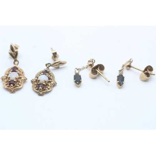 52 - 2x 9ct gold garnet, opal & sapphire drop earrings (2.4g)