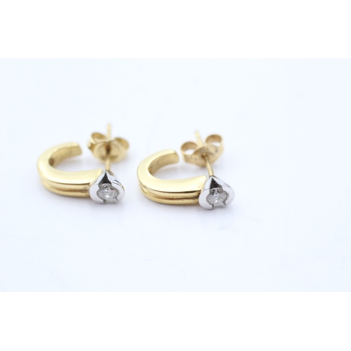 92 - 18ct gold diamond earrings (3.5g)