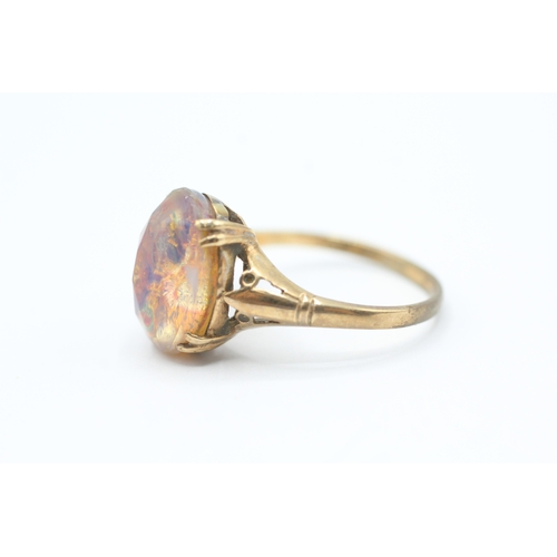 95 - 9ct gold iridescent paste dress ring (3.5g) Size P