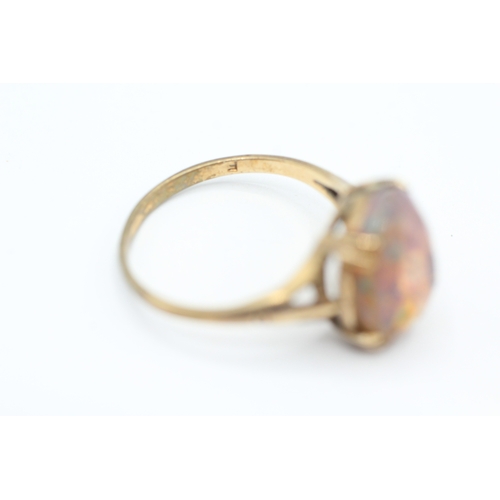 95 - 9ct gold iridescent paste dress ring (3.5g) Size P