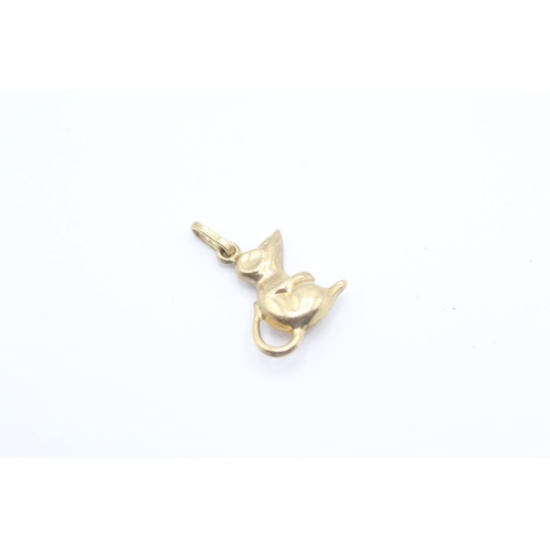 99 - 9ct gold mouse charm (0.4g)