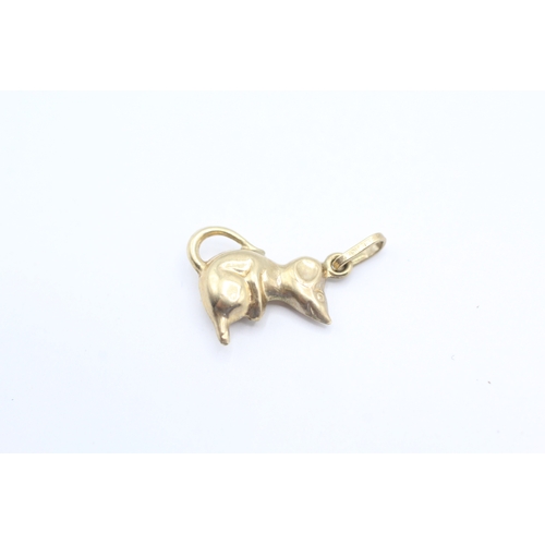 99 - 9ct gold mouse charm (0.4g)