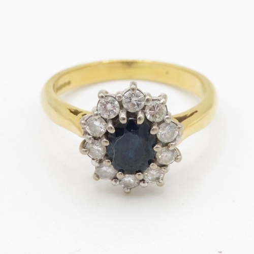 184 - 18ct gold diamond & sapphire cluster dress ring (5.2g) Size O