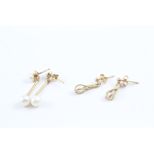 127 - 2x 9ct gold cultured pearl drop earrings (2g)