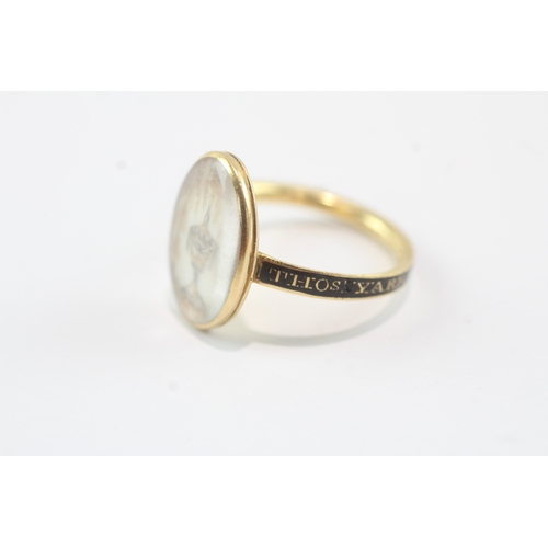 131 - 9ct Gold Mourning Ring, 1782, with hand painted urn pattern, clear crystal front and black enamel sh... 