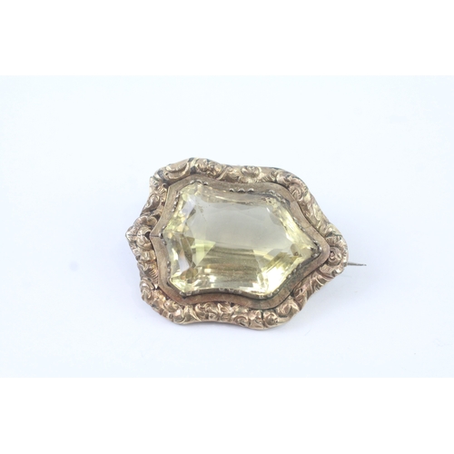 148 - 9ct gold Victorian cased citrine shield pendant brooch (13.5g)