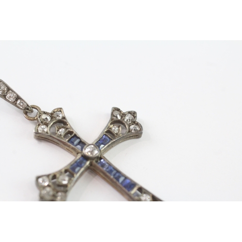 153 - 9ct gold and silver diamond and sapphire cross pendant (3.6g)