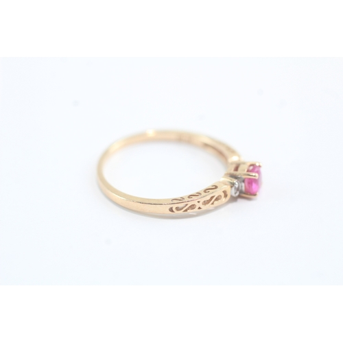 180 - 14ct gold diamond & pink sapphire dress ring (1.7g) Size N