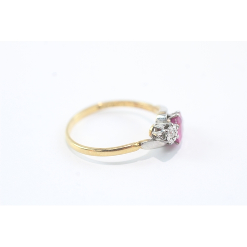 183 - 18ct gold diamond & ruby trilogy dress ring (2.9g) Size P