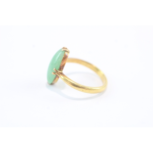 187 - 14ct gold jade cocktail ring (3.6g) Size O