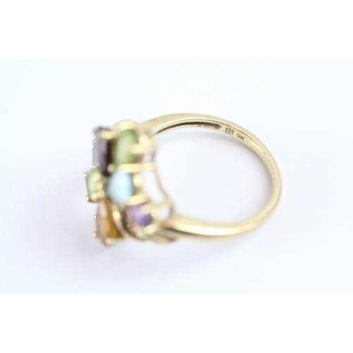 32 - 9ct gold multi-gemstone cluster ring (3.5g) Size M