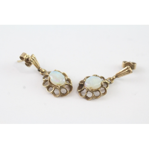 49 - 9ct gold opal drop earrings (2.1g)