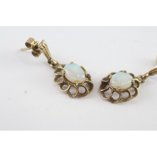 49 - 9ct gold opal drop earrings (2.1g)