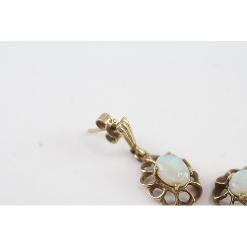 49 - 9ct gold opal drop earrings (2.1g)