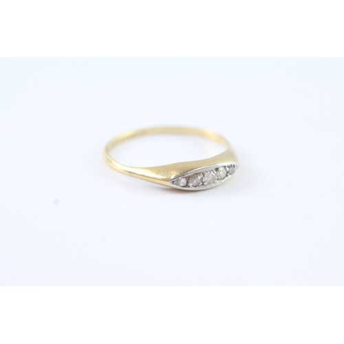 64 - 18ct gold + platinum diamond channel set dress ring (1.5g) Size O 1/2