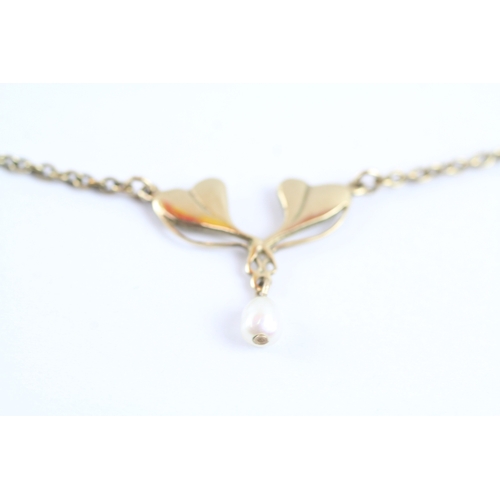 66 - 9ct gold pearl malcom gray necklace (3.6g)