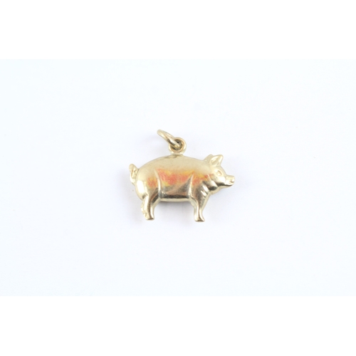 71 - 9ct gold pig charm (0.7g)