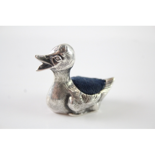 296 - Vintage Hallmarked 1999 Birmingham Sterling Silver Novelty Duck Pin Cushion 10g