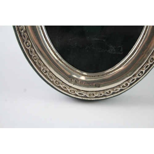 308 - Vintage Hallmarked 1997 Irish Dublin Sterling Silver Oval Photograph Frame (68g)