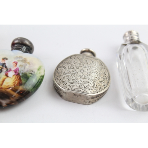 324 - 4 x Antique / Vintage .925 Sterling Silver Ladies Scent / Perfume Bottles (133g)