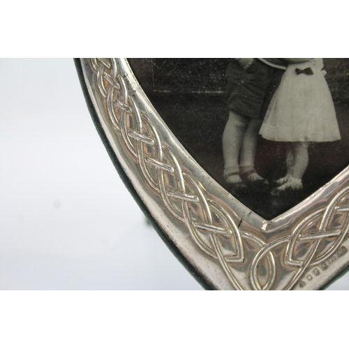 298 - Vintage 1996 Irish Dublin Sterling Silver Celtic Heart Photograph Frame 114g