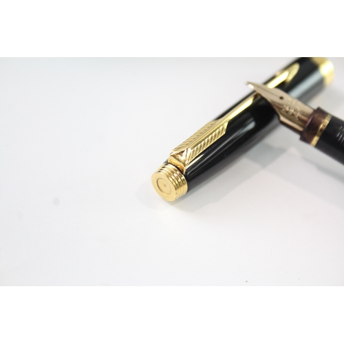 461 - Vintage Parker 75 Black Lacquer Fountain Pen w/ 14ct Gold Nib WRITING Boxed