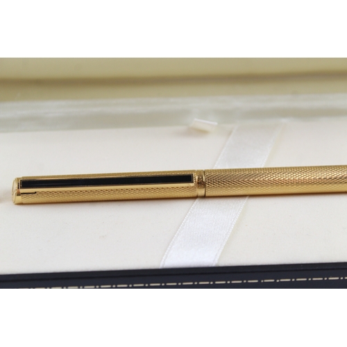 476 - DUNHILL Gold Plated Ballpoint Pen / Biro w/ Black Enamel Detail WRITING