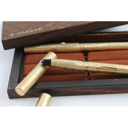 486 - Vintage Parker 105 Bark Effect Gold Plated Fountain Pen Set w/ 14ct Nib, Box Etc