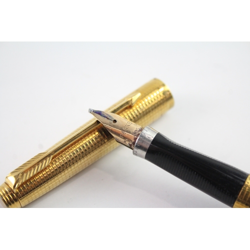 492 - Vintage Parker 75 Gold Plated Fountain Pen w/ 14ct Gold Nib WRITING