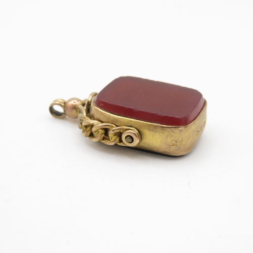 1 - 9ct gold vintage carnelian and bloodstone swivel fob (5.1g)