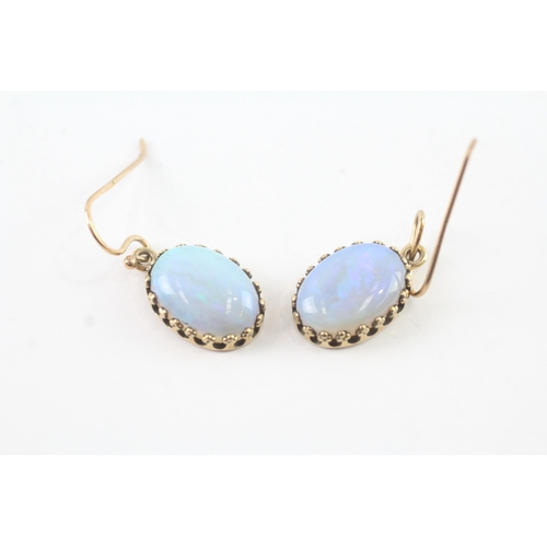 113 - 9ct gold opal drop earrings (5.1g)