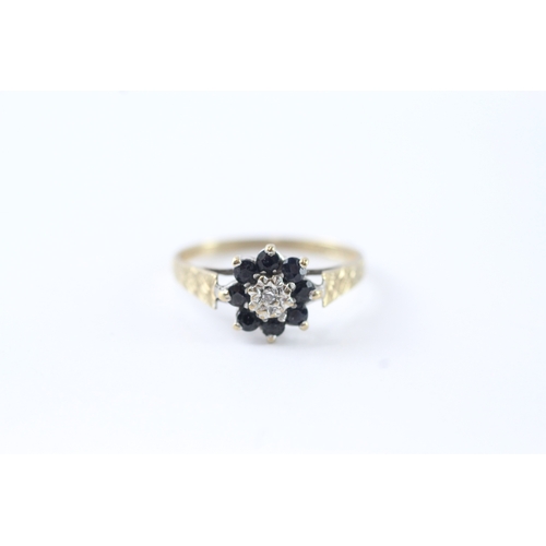 139 - 9ct gold diamond & sapphire cluster dress ring (1.5g) Size M