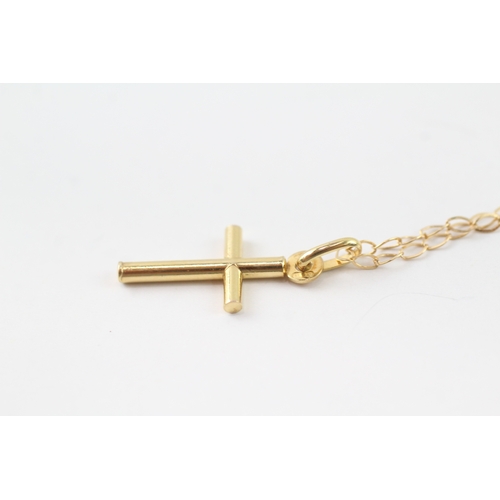 167 - 9ct gold Cross pendant necklace (1.4g)