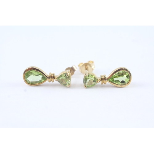 180 - 9ct gold vari-cut peridot drop earrings (2g)