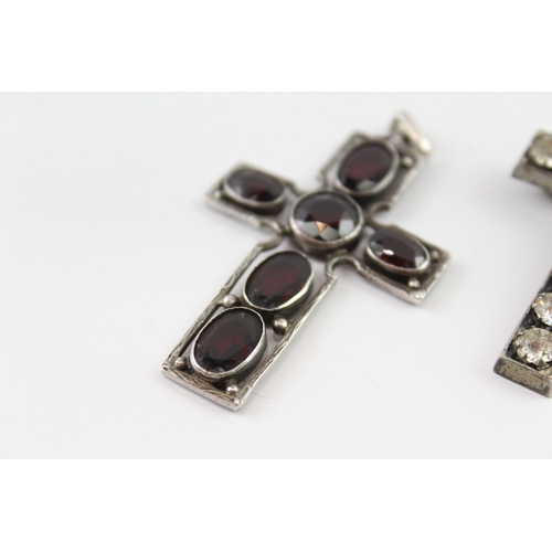 211 - Collection of Sterling Silver Crucifix Pendants inc. Paste Brooch Garnet x 2 10g