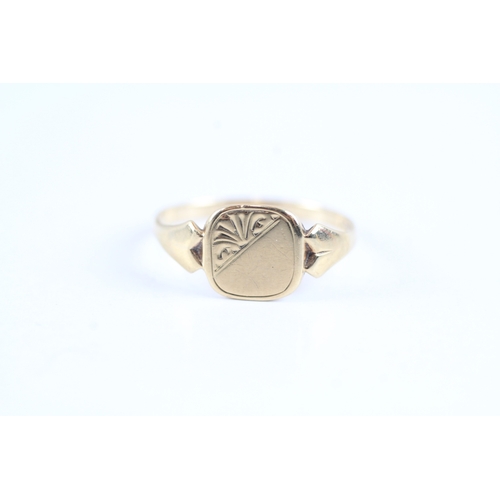 28 - 9ct gold seal ring (1.3g) Size O