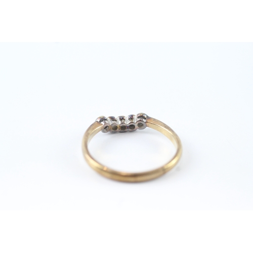 33 - 9ct gold diamond five stone dress ring (2.3g) Size R