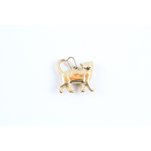 54 - 9ct gold cat pendant (0.6g)