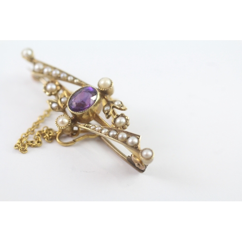 86 - 15ct gold amethyst & pearl bar brooch (4g)