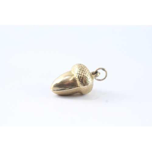 88 - 9ct gold acorn charm (0.8g)